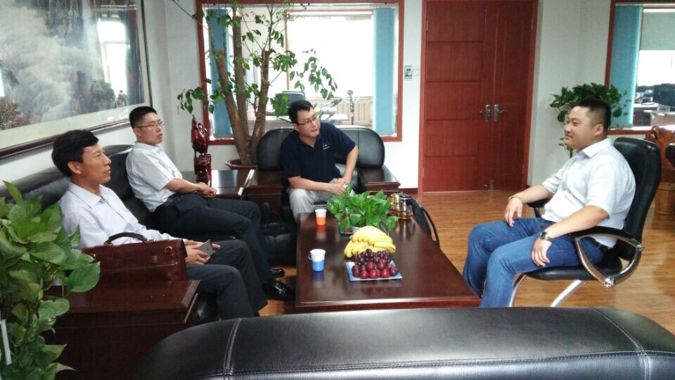 舍弗勒貿(mào)易（上海）有限公司北方區(qū)銷售總監(jiān)安軍民先生一行蒞臨濟(jì)南鴻慷機電參觀指導(dǎo)工作